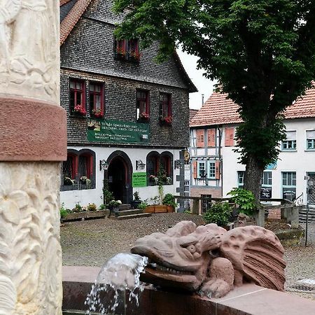 Burgmannenhaus Hotel Steinau an der Straße Exterior foto